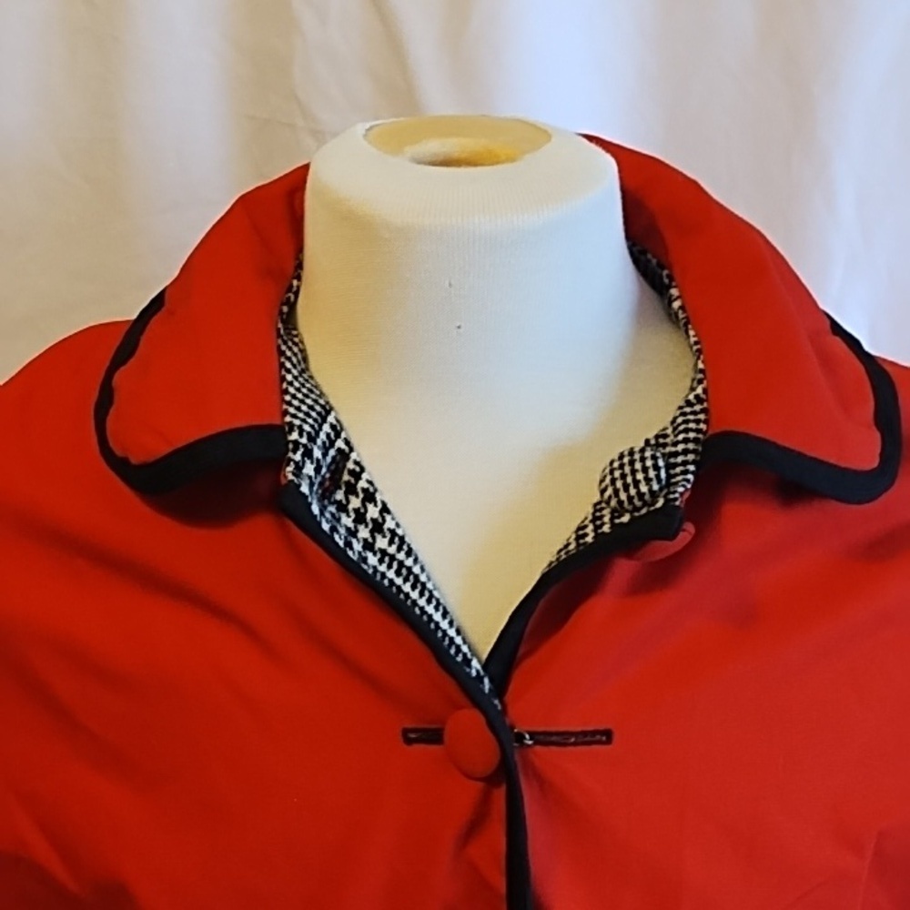 Reversible cape - Picture 7 of 13